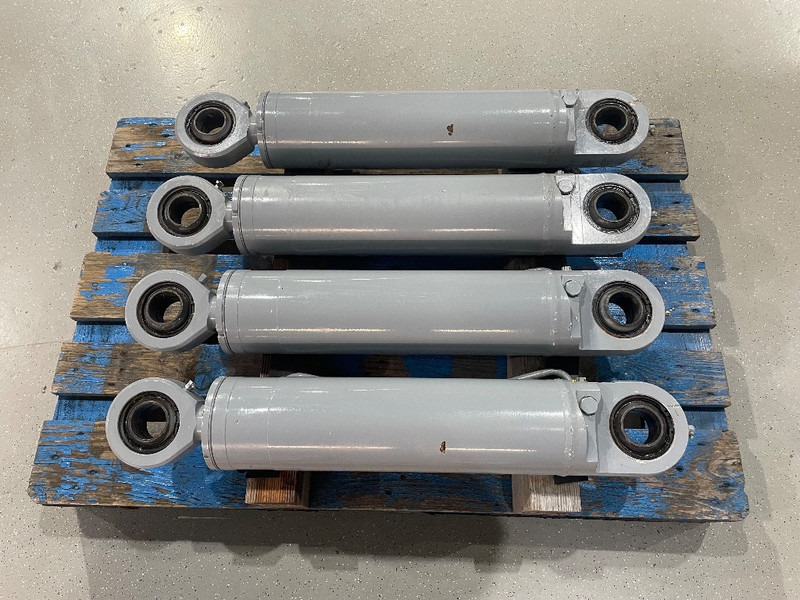 Menzi Muck Cilinders - أجهزة هيدروليكية - آلات زراعية: صورة 3 Menzi Muck Cilinders - أجهزة هيدروليكية - آلات زراعية: صورة 3