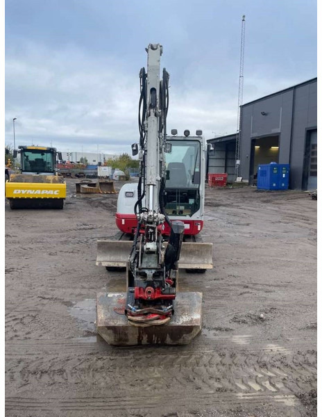 Takeuchi TB 240 - حفار صغير: صورة 3 Takeuchi TB 240 - حفار صغير: صورة 3