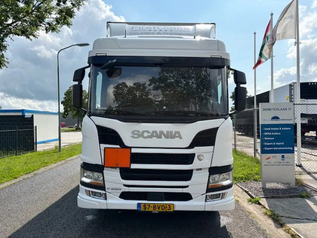 Scania P280 Closed box taillift 2000 kg Fuel CNG ADR 2 units in stock - شاحنة صندوقية: صورة 2 Scania P280 Closed box taillift 2000 kg Fuel CNG ADR 2 units in stock - شاحنة صندوقية: صورة 2