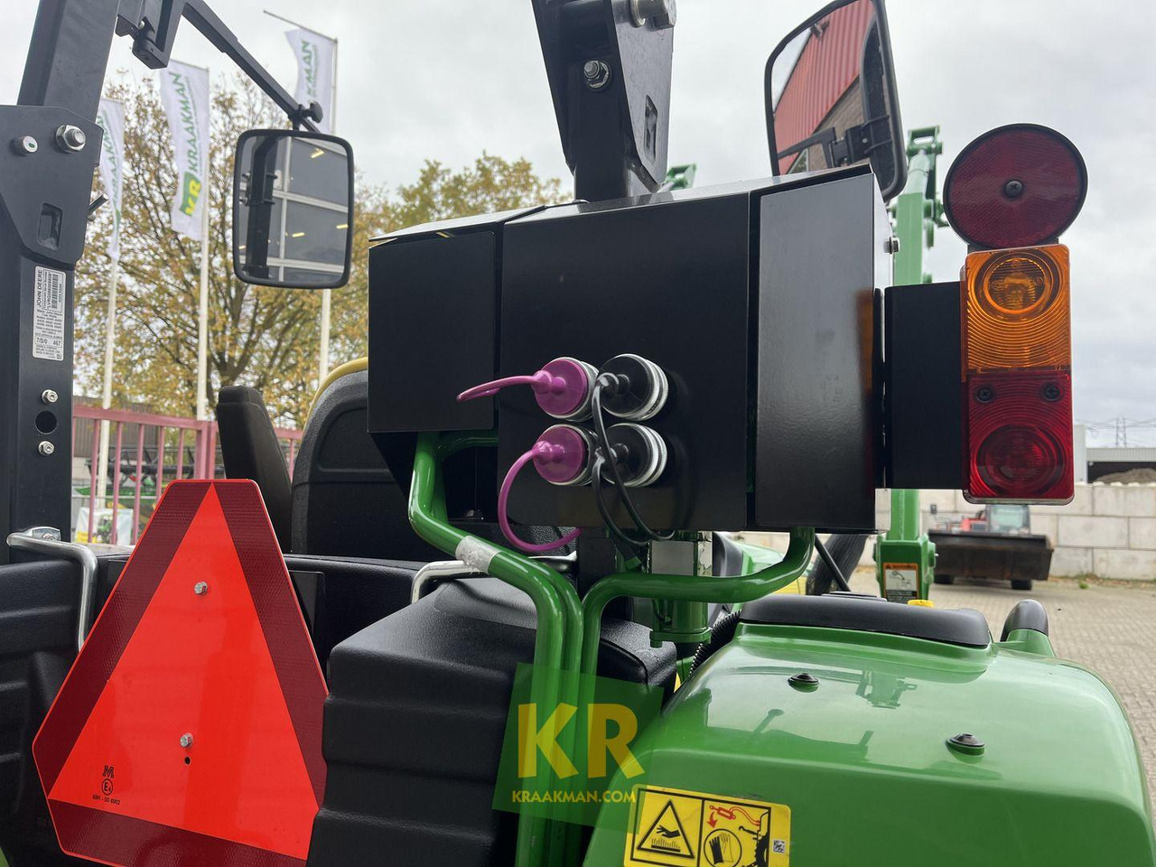 4049M John Deere - جرار صغير: صورة 4 4049M John Deere - جرار صغير: صورة 4