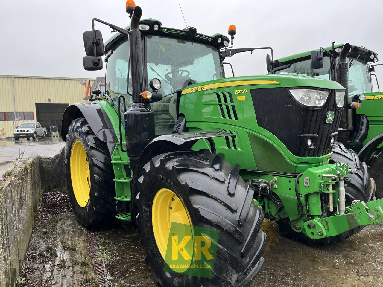 6215R John Deere - جرار: صورة 2 6215R John Deere - جرار: صورة 2