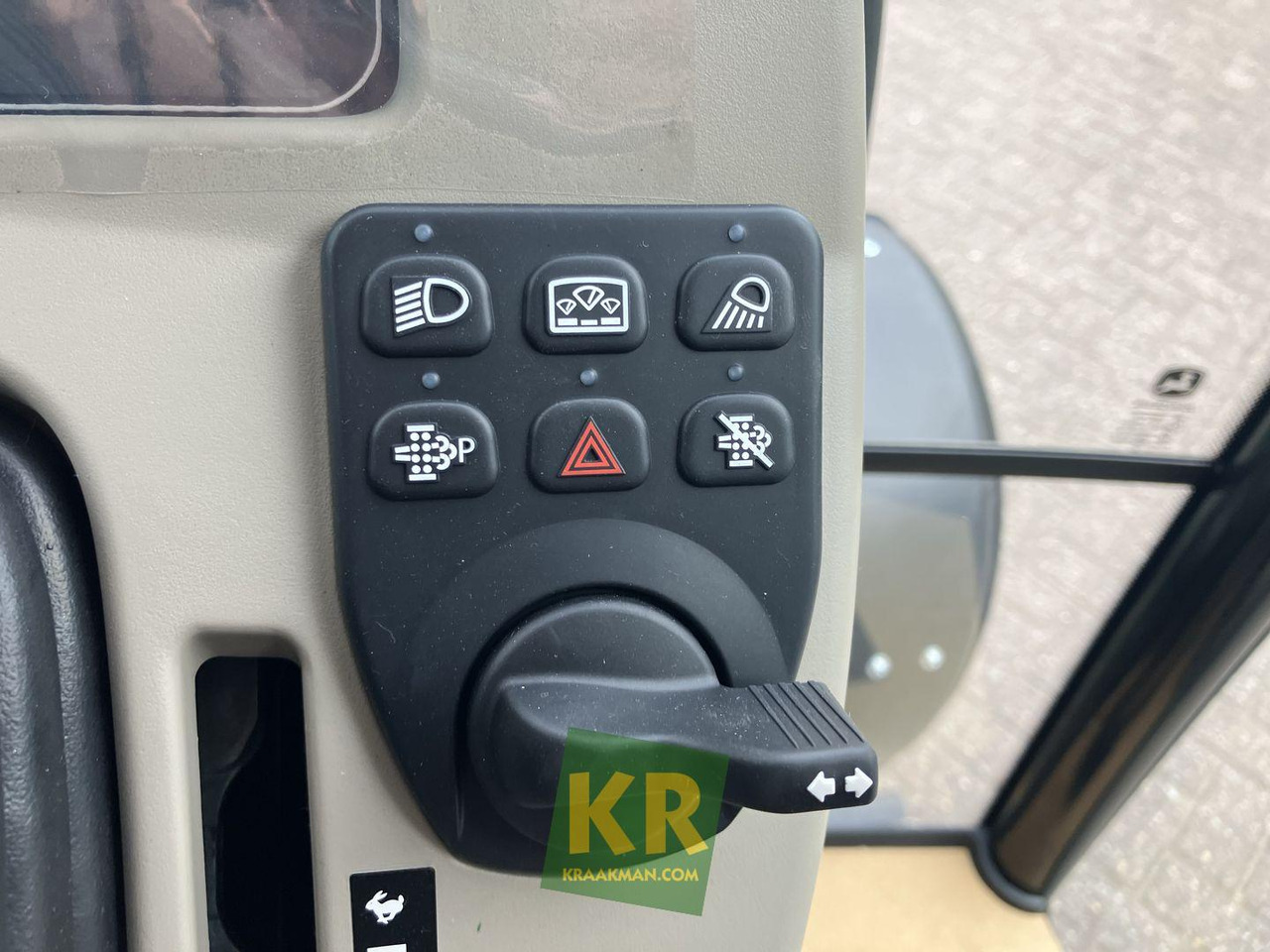 John Deere 3039R  - جرار صغير: صورة 1 John Deere 3039R  - جرار صغير: صورة 1