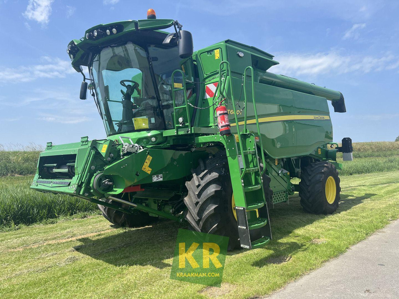 John Deere T660 - حصادة: صورة 1 John Deere T660 - حصادة: صورة 1