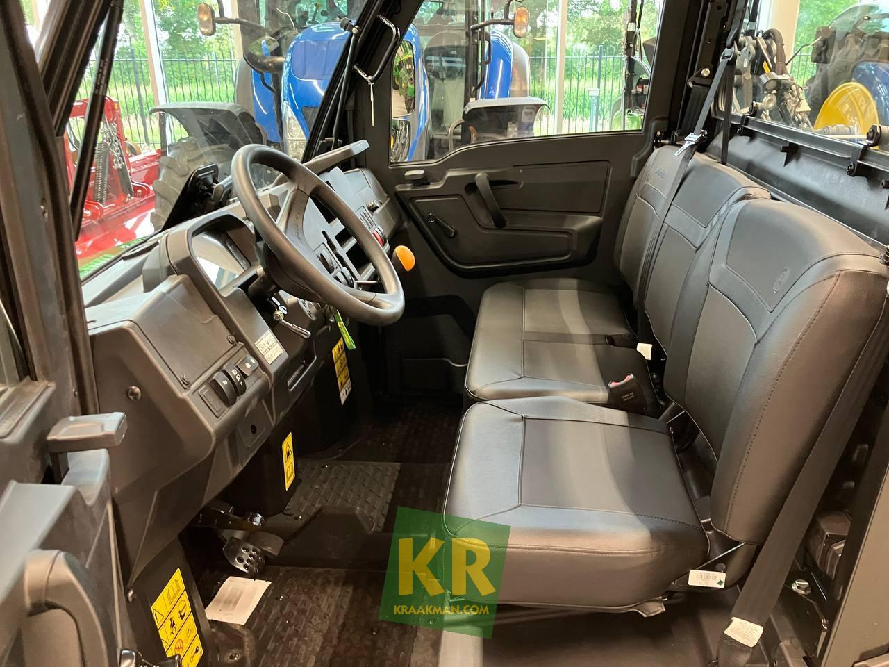 John Deere XUV 875M - عربة جميع التضاريس/ رباعية العجلات: صورة 2 John Deere XUV 875M - عربة جميع التضاريس/ رباعية العجلات: صورة 2