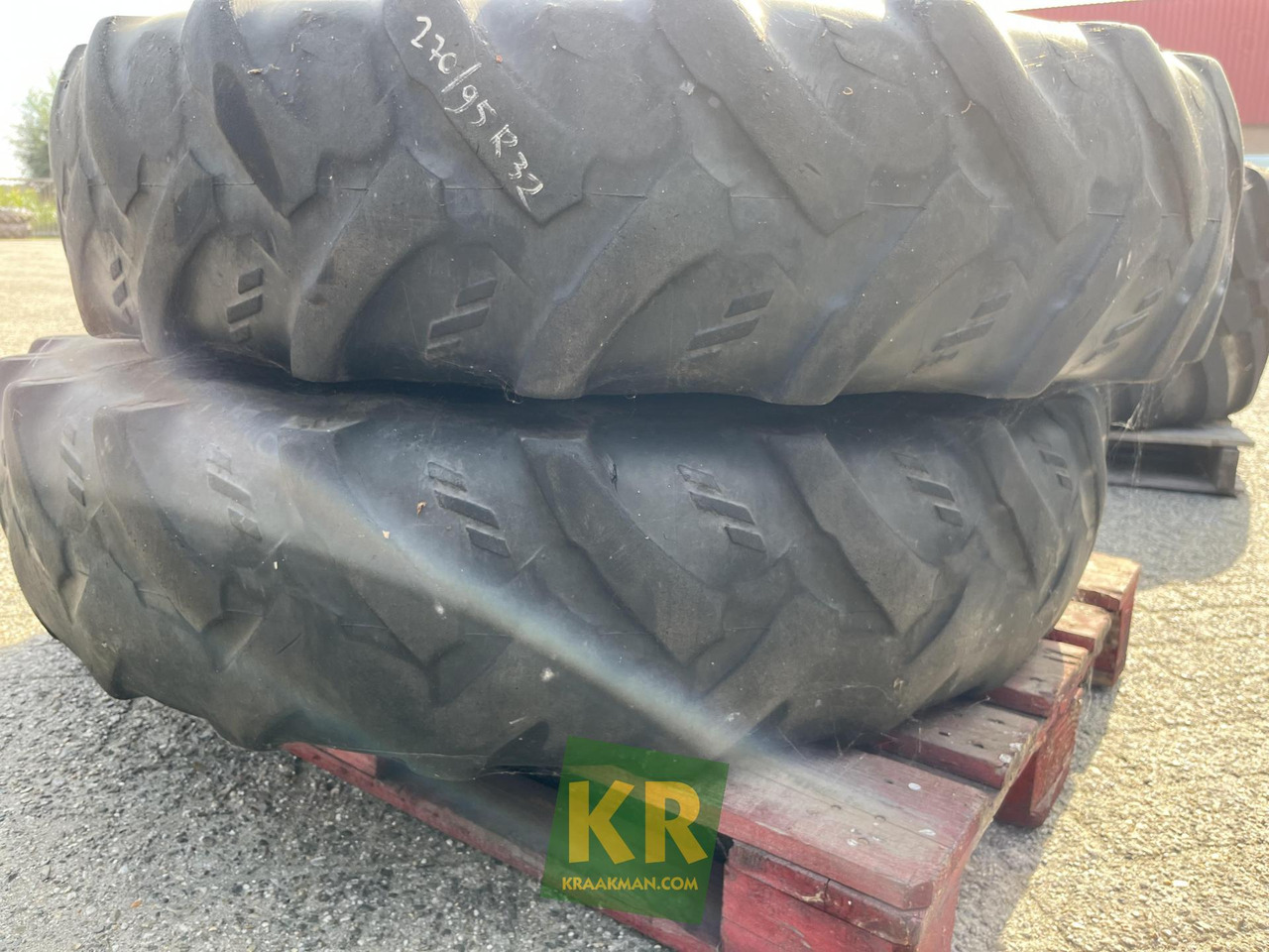 Kleber 270/95R32 Cropker - عجلات - آلات زراعية: صورة 3 Kleber 270/95R32 Cropker - عجلات - آلات زراعية: صورة 3