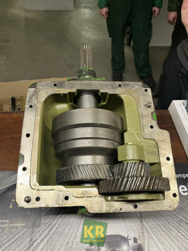 MFWD Bak John Deere - قطع الغيار - جرار: صورة 3 MFWD Bak John Deere - قطع الغيار - جرار: صورة 3