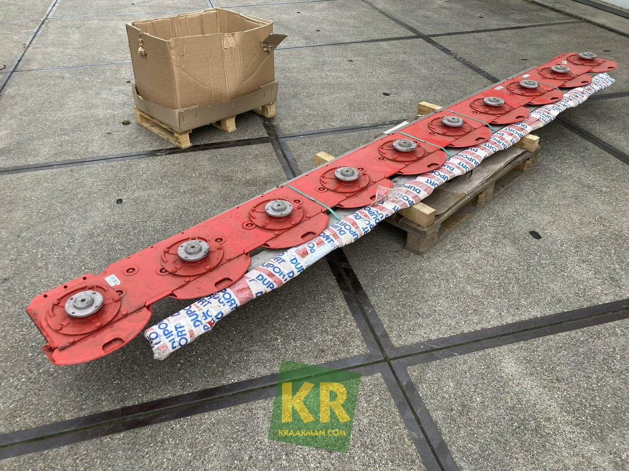 Maaibalk Novacat 442 + S12 Pottinger - جزازة العشب: صورة 3 Maaibalk Novacat 442 + S12 Pottinger - جزازة العشب: صورة 3