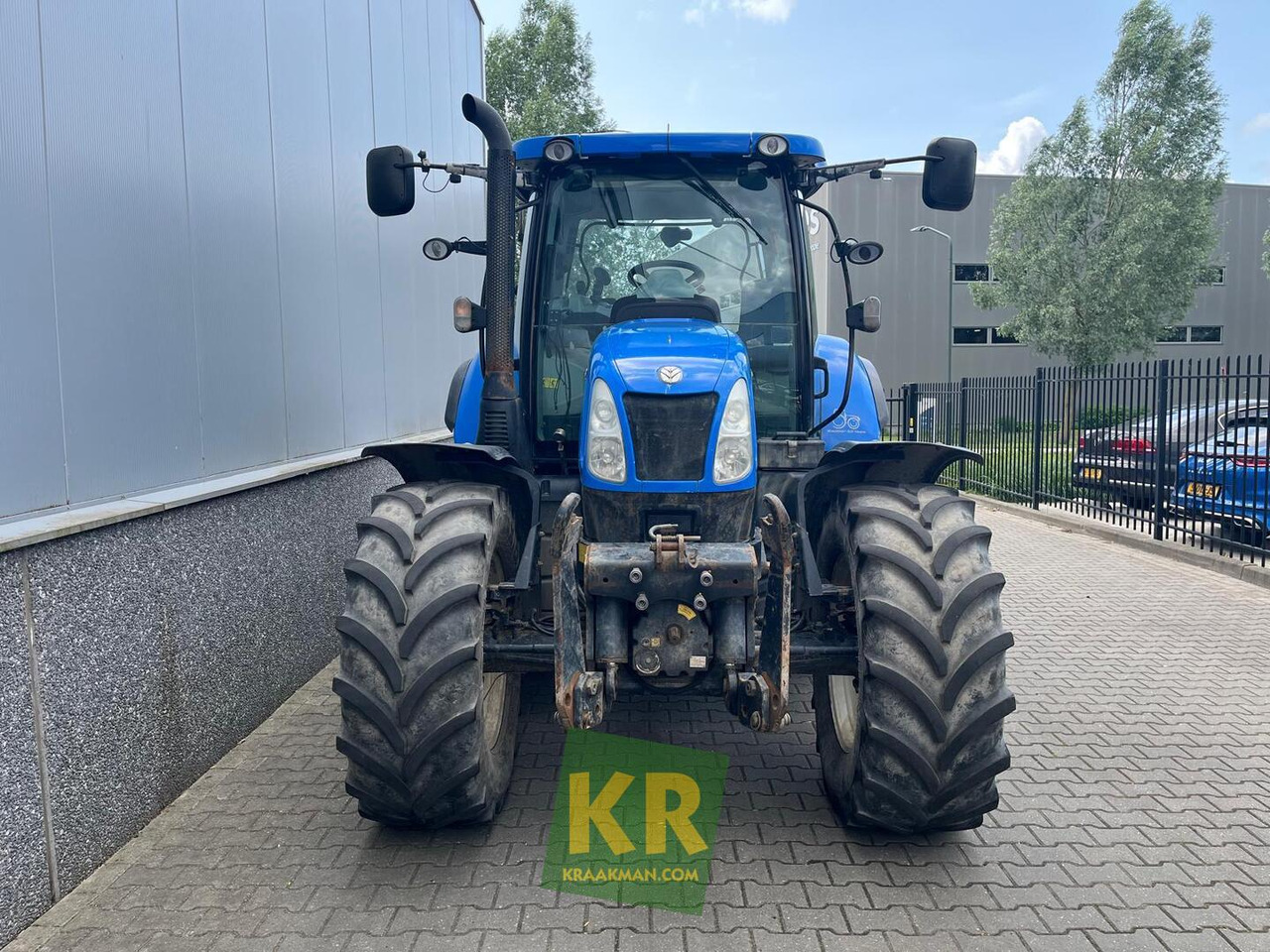 جرار T6.160 New Holland: صورة 17