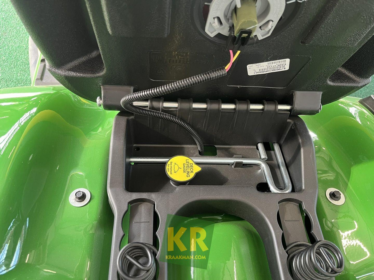 X350R John Deere - جزازة عشب الحدائق: صورة 5 X350R John Deere - جزازة عشب الحدائق: صورة 5
