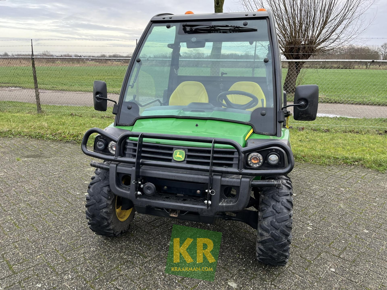 XUV855D John Deere - عربة جميع التضاريس/ رباعية العجلات: صورة 1 XUV855D John Deere - عربة جميع التضاريس/ رباعية العجلات: صورة 1