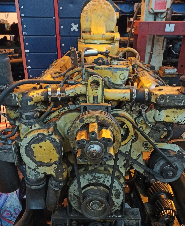 DETROIT 12V71 12v-71 7123-7000 - محرك - آلات أخرى: صورة 3 DETROIT 12V71 12v-71 7123-7000 - محرك - آلات أخرى: صورة 3