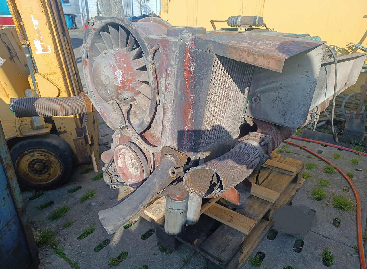 DEUTZ F 10 L 413 F F10L413F 256 HP / 305 HP - المحرك و قطع الغيار - معدات صناعية: صورة 3 DEUTZ F 10 L 413 F F10L413F 256 HP / 305 HP - المحرك و قطع الغيار - معدات صناعية: صورة 3