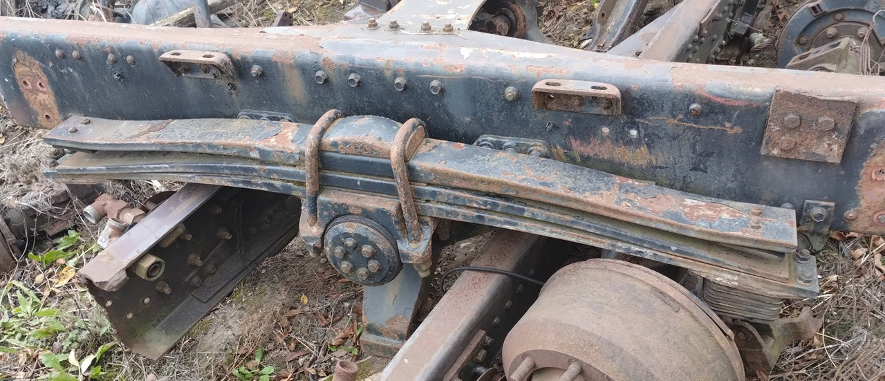 RESOR TYŁ MAN TGA TGS 6x4 6x6 8x4 8x6 8x8 - نظام التعليق الفولاذي: صورة 1 RESOR TYŁ MAN TGA TGS 6x4 6x6 8x4 8x6 8x8 - نظام التعليق الفولاذي: صورة 1