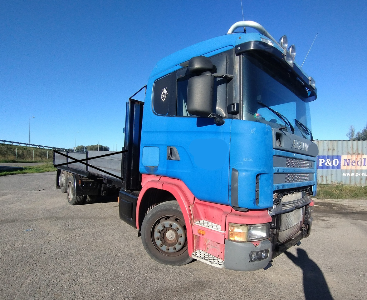 SCANIA R 114 380 6x2 - شاحنة بهيكل معدني للمقصورة: صورة 2 SCANIA R 114 380 6x2 - شاحنة بهيكل معدني للمقصورة: صورة 2