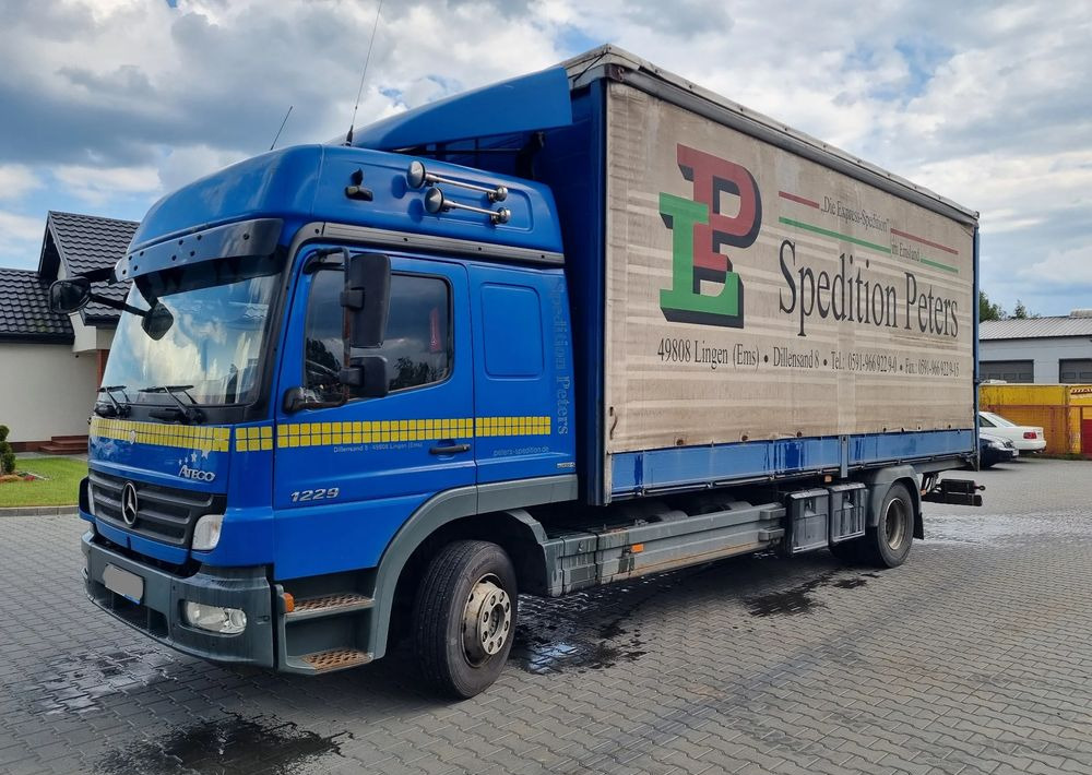 Mercedes-Benz Atego 1229 - شاحنة سحب: صورة 1 Mercedes-Benz Atego 1229 - شاحنة سحب: صورة 1