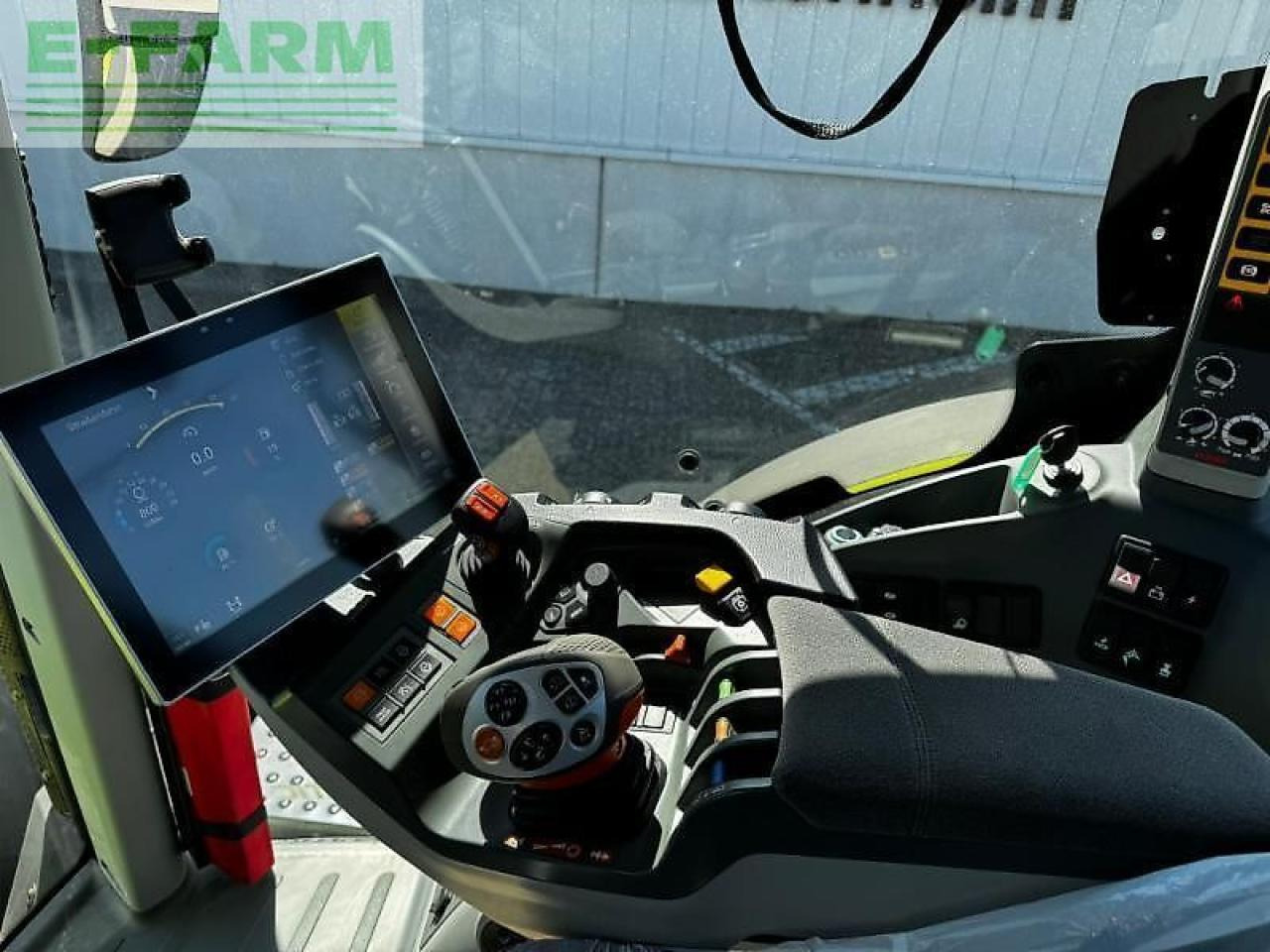 جرار CLAAS axion 870: صورة 11