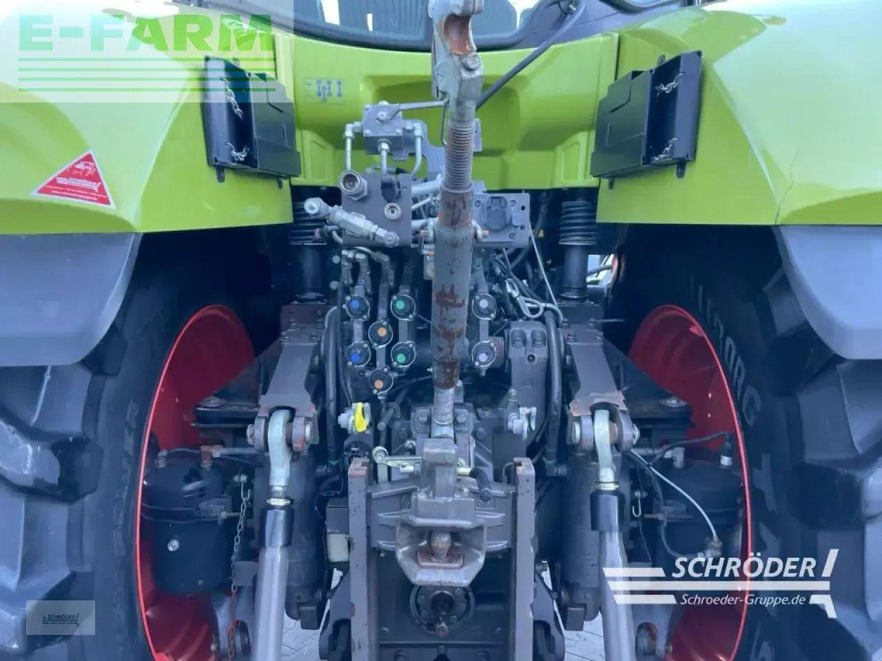 جرار CLAAS axion 920 cmatic + rtk: صورة 9