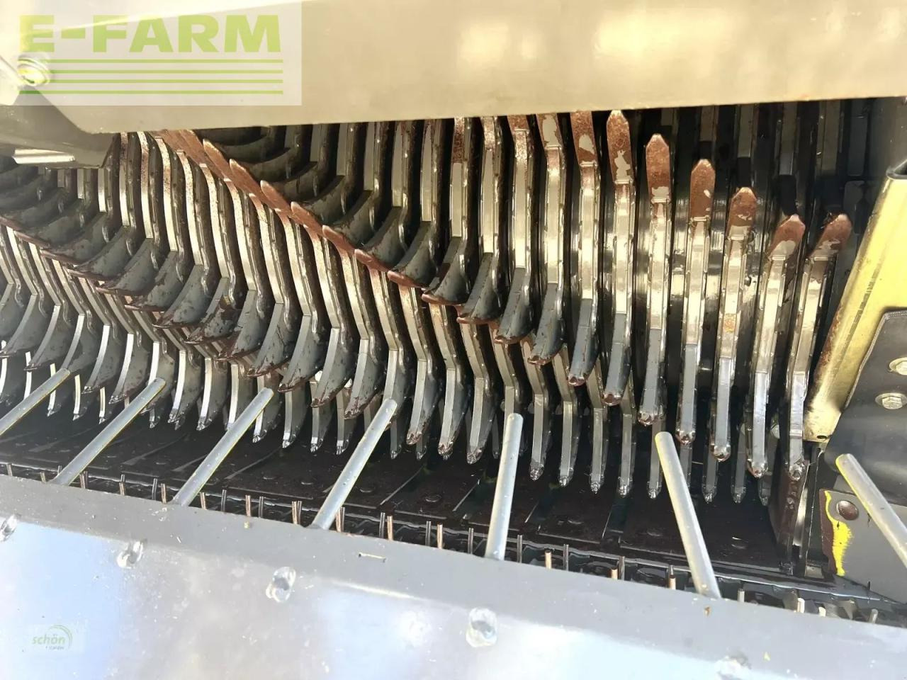 عربة ذاتية التحميل CLAAS cargos 8400 im topzustand - mit nur 1.707 fuhren !!: صورة 17 عربة ذاتية التحميل CLAAS cargos 8400 im topzustand - mit nur 1.707 fuhren !!: صورة 17