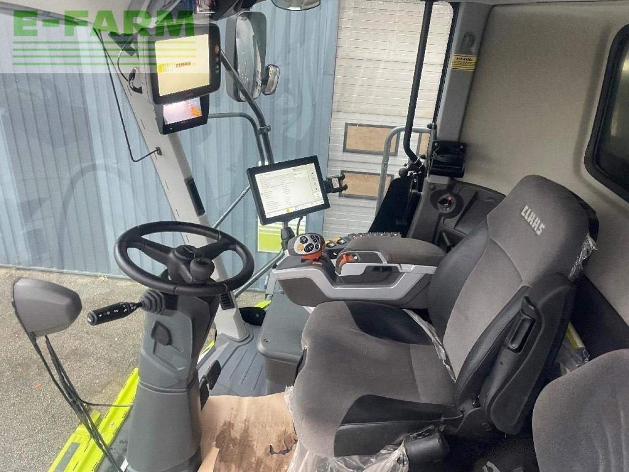 حصادة CLAAS lexion 8700 terra trac: صورة 12