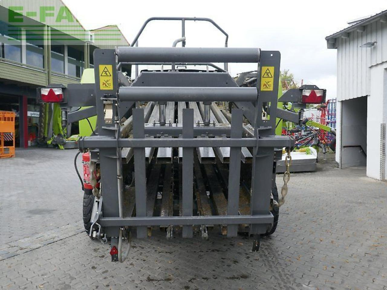 CLAAS quadrant 5200 fc - آلة بالات مربعة: صورة 4 CLAAS quadrant 5200 fc - آلة بالات مربعة: صورة 4