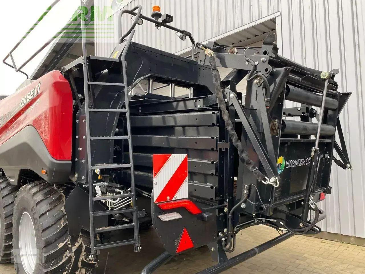 آلة بالات مربعة Case-IH lb 436 hd rotor cutt: صورة 6