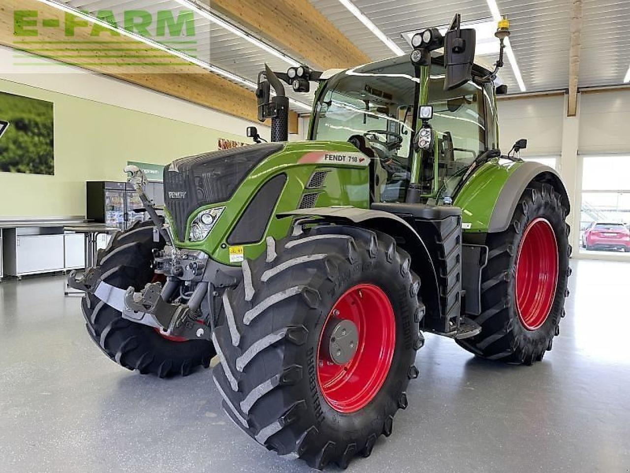 Fendt 718 vario s4 profi plus ProfiPlus - جرار: صورة 1 Fendt 718 vario s4 profi plus ProfiPlus - جرار: صورة 1
