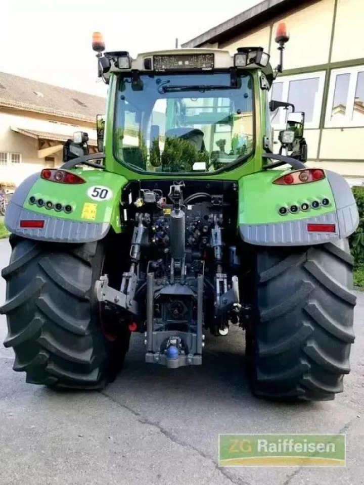 Fendt 724 vario gebr. allradsc - جرار: صورة 2 Fendt 724 vario gebr. allradsc - جرار: صورة 2