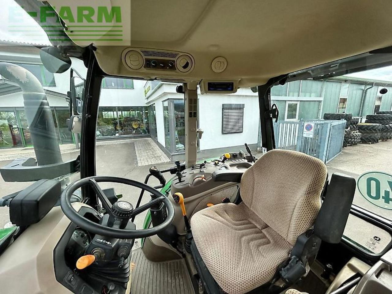 John Deere 5100m - جرار: صورة 5 John Deere 5100m - جرار: صورة 5