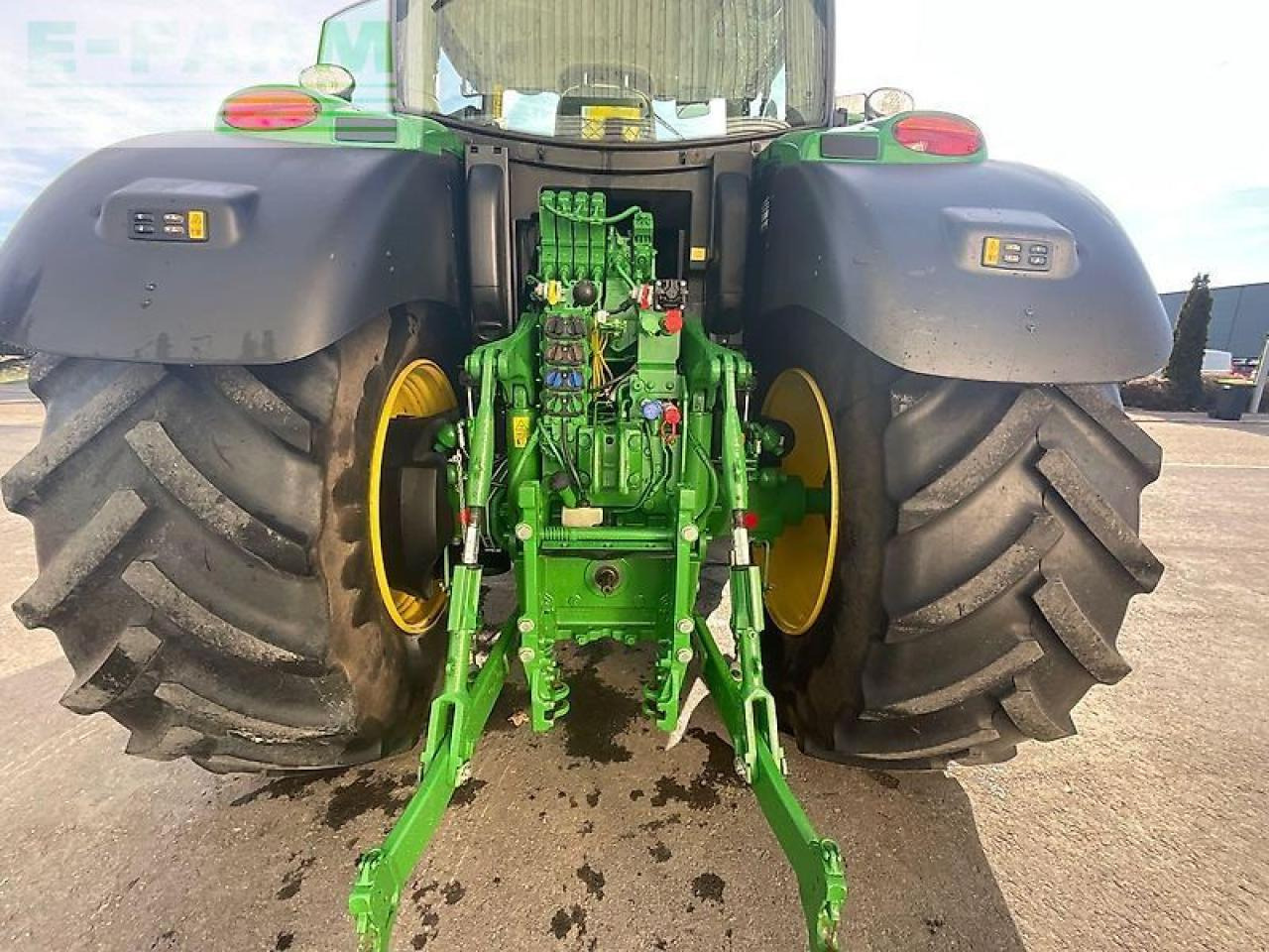 جرار John Deere 6175 r: صورة 6