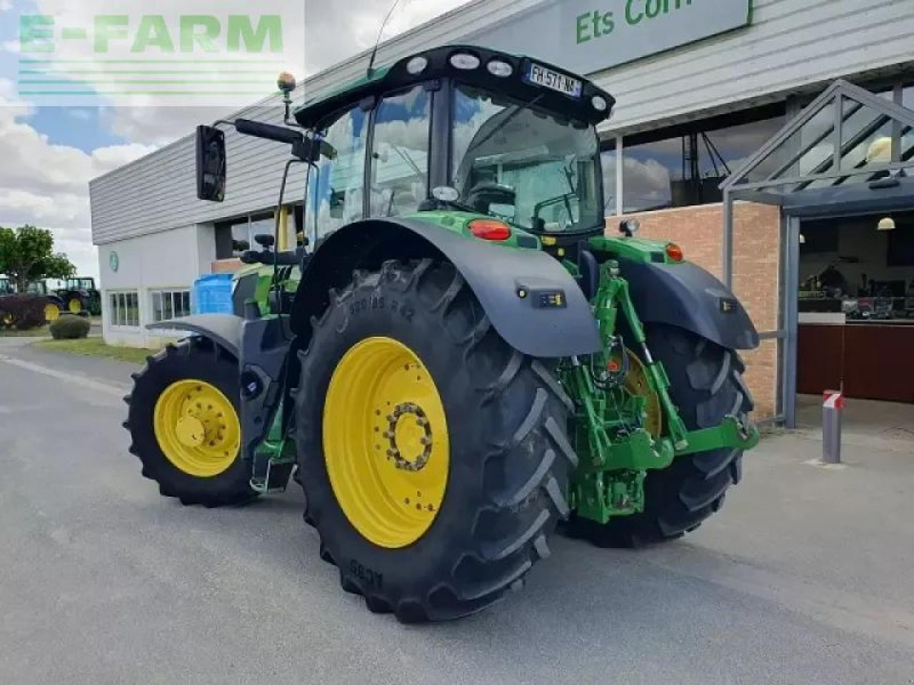 John Deere 6215r - جرار: صورة 4 John Deere 6215r - جرار: صورة 4