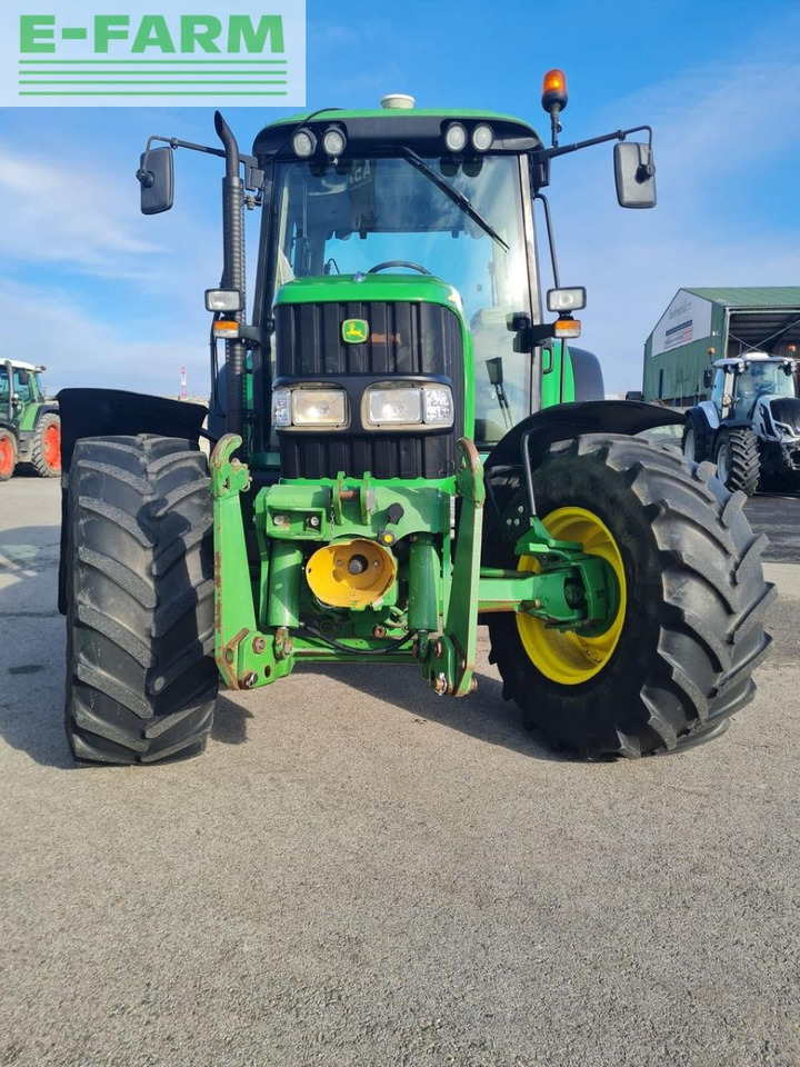 John Deere 6220 premium Premium - جرار: صورة 2 John Deere 6220 premium Premium - جرار: صورة 2
