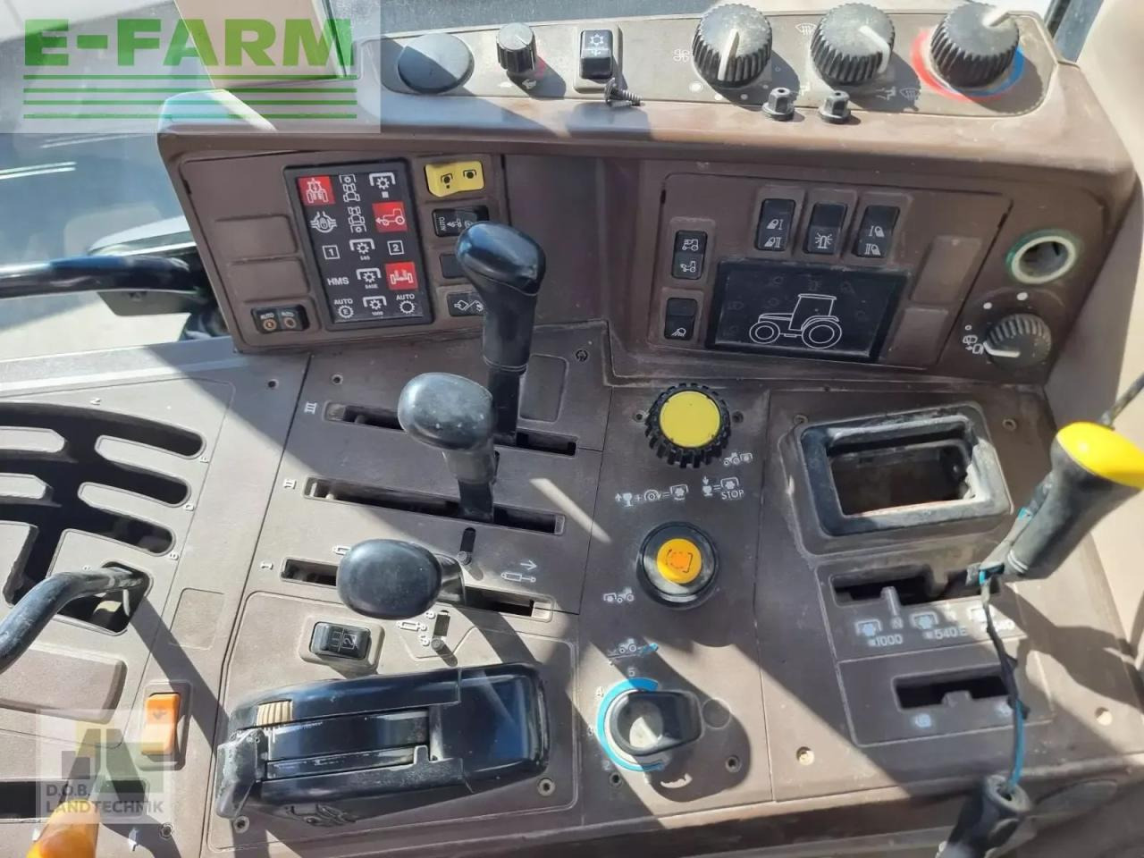 جرار John Deere 6820: صورة 10 جرار John Deere 6820: صورة 10