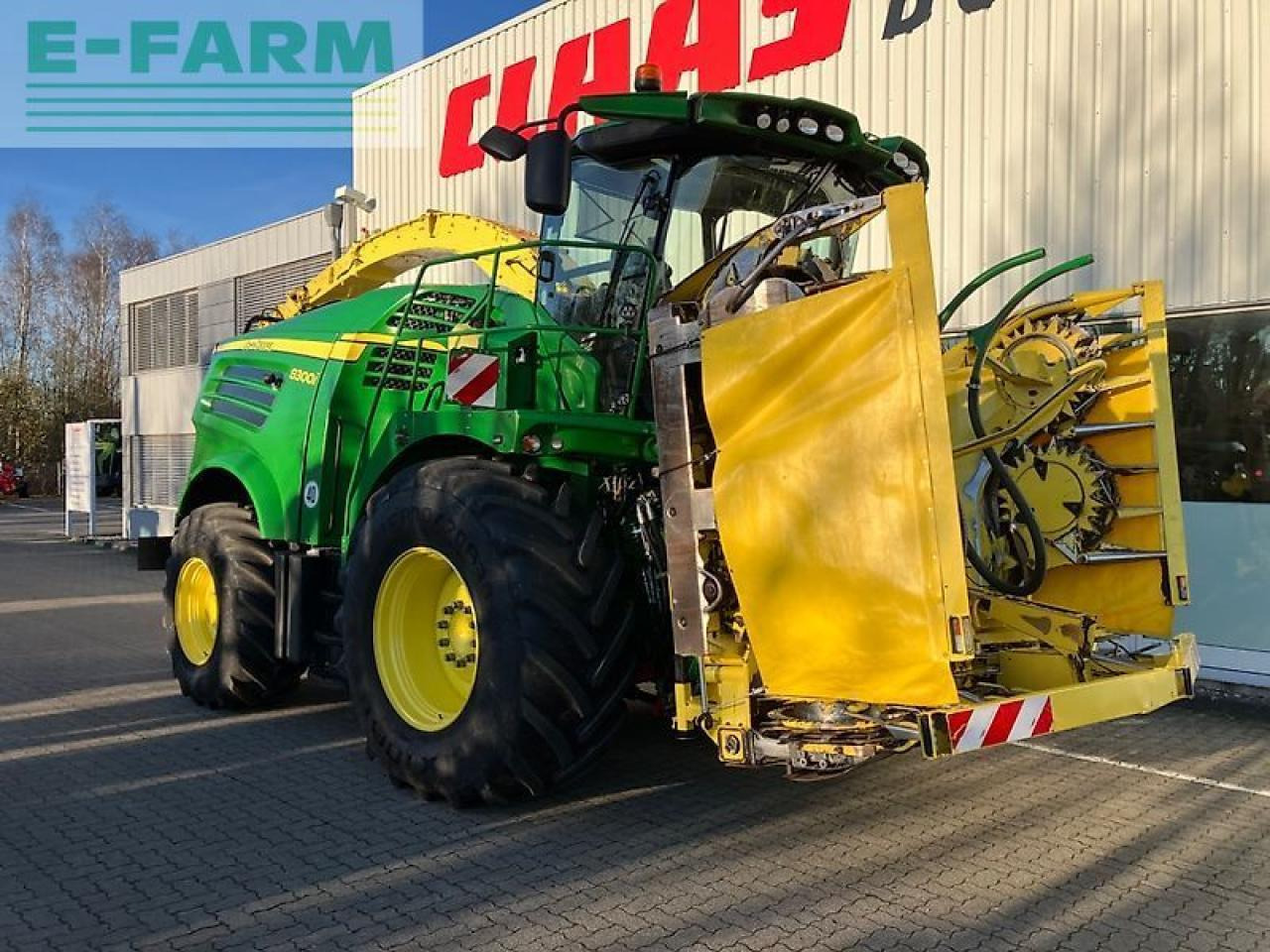 حصادة الأعلاف John Deere 8300i: صورة 8