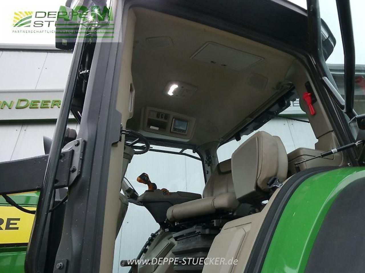 جرار John Deere 8r370 autotrac: صورة 6