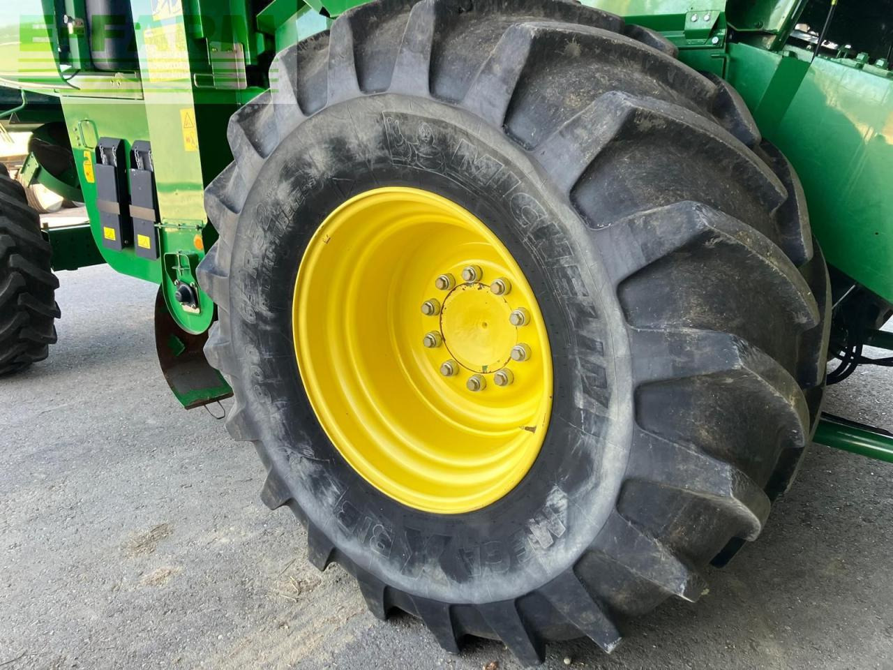 حصادة John Deere T560HM: صورة 32