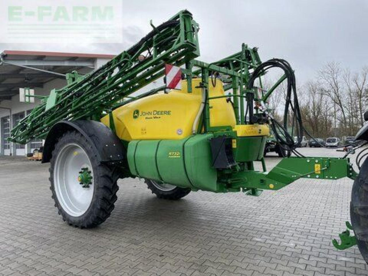 John Deere r 732i - رشاش مسحوب: صورة 1 John Deere r 732i - رشاش مسحوب: صورة 1