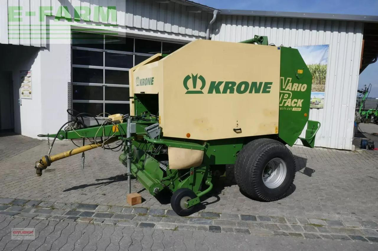 Krone vario pack 1500 mc - آلة بالات مربعة: صورة 1 Krone vario pack 1500 mc - آلة بالات مربعة: صورة 1