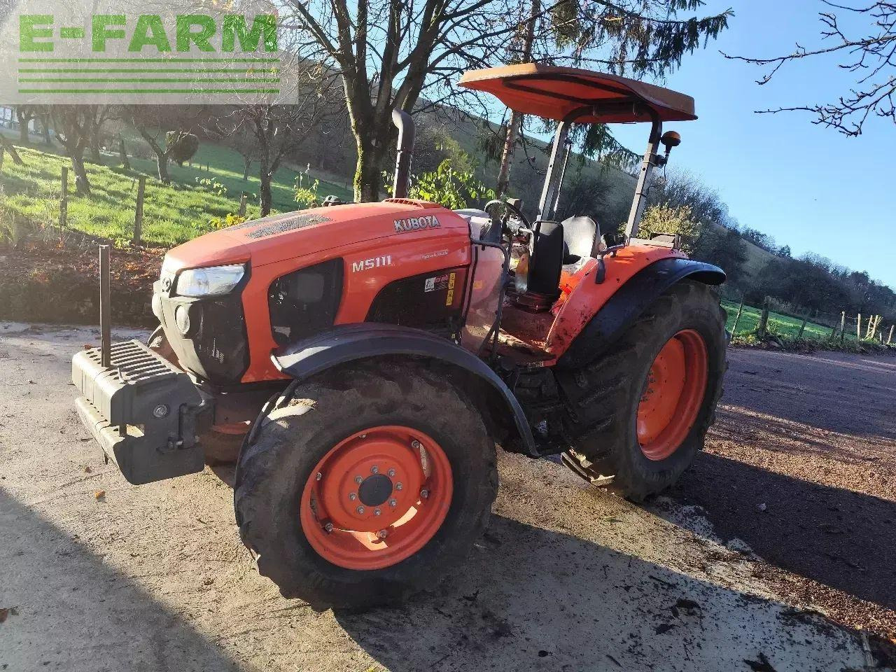 Kubota m5111 dth - جرار: صورة 1 Kubota m5111 dth - جرار: صورة 1