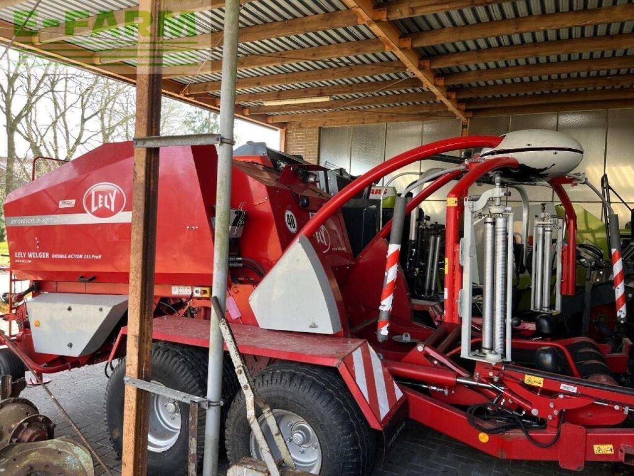 Lely welger double action da rp 235 profi - آلة بالات مربعة: صورة 4 Lely welger double action da rp 235 profi - آلة بالات مربعة: صورة 4