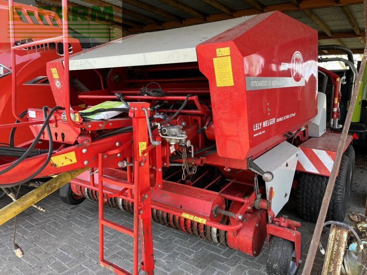 Lely welger double action da rp 235 profi - آلة بالات مربعة: صورة 3 Lely welger double action da rp 235 profi - آلة بالات مربعة: صورة 3
