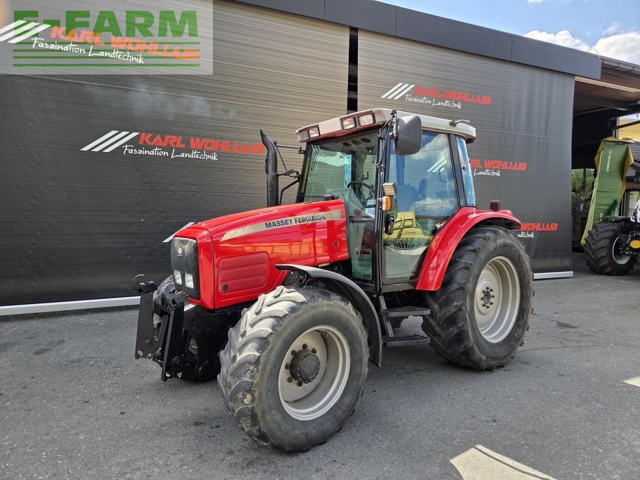 جرار Massey Ferguson 6235-4: صورة 19