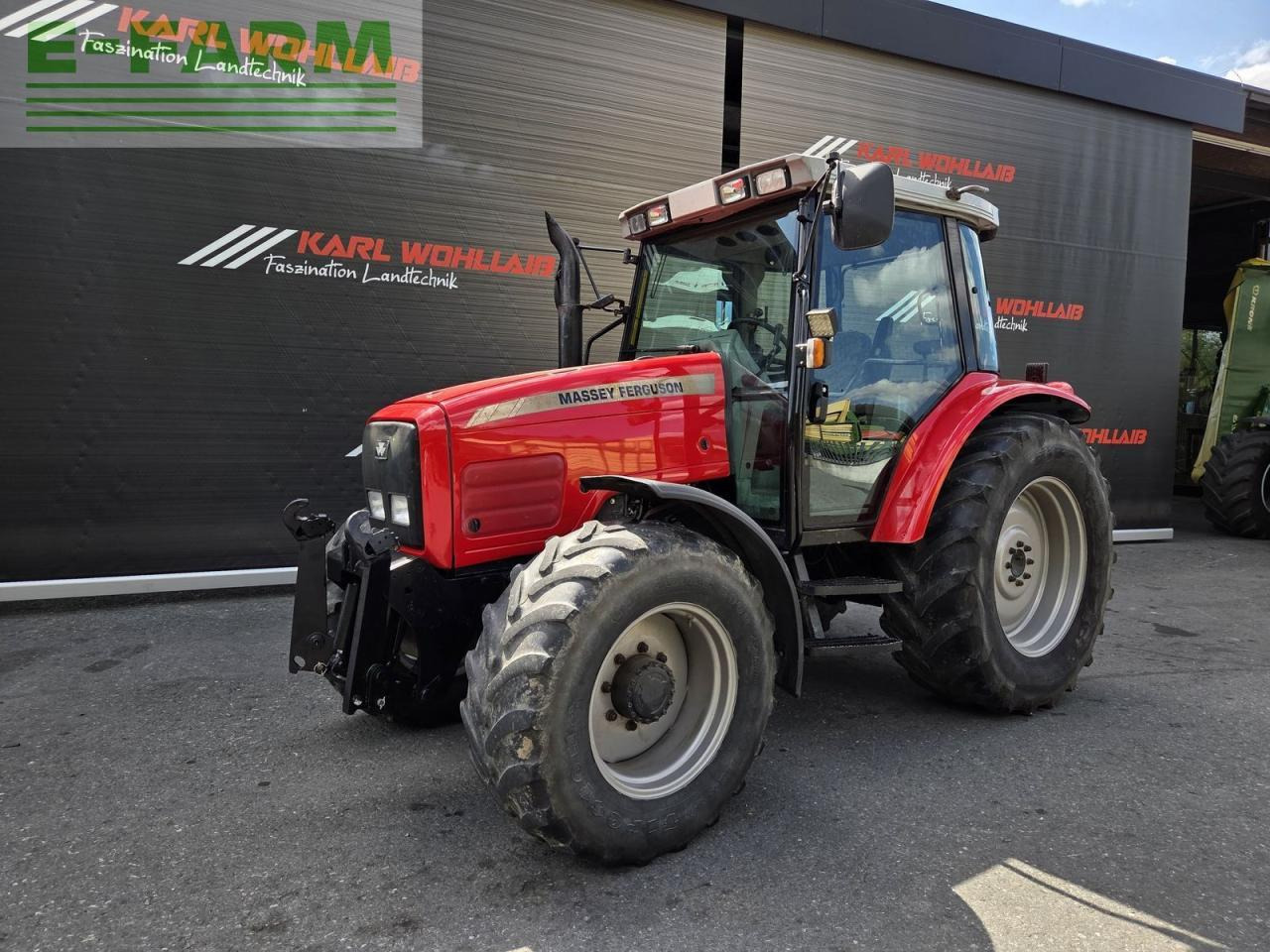 جرار Massey Ferguson 6235-4: صورة 25
