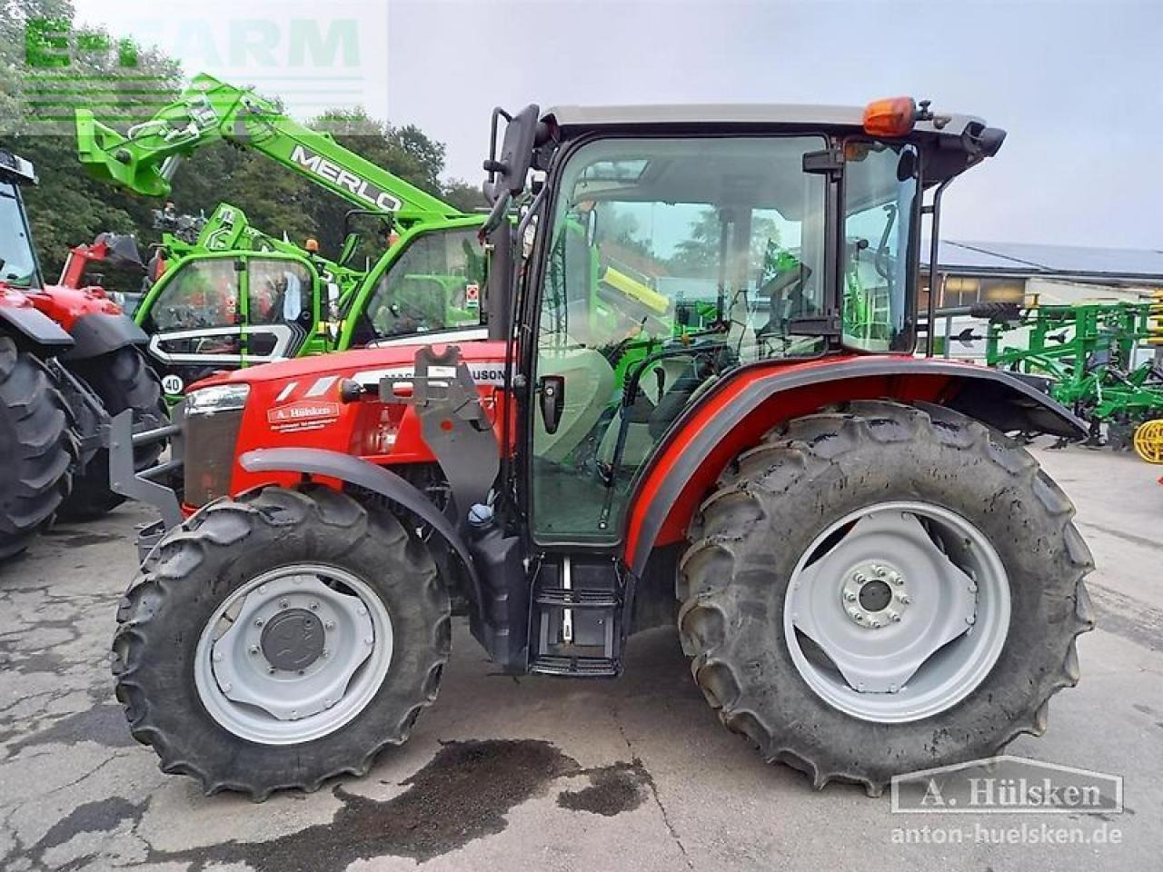 Massey Ferguson mf4707 cab 4wd - جرار: صورة 2 Massey Ferguson mf4707 cab 4wd - جرار: صورة 2