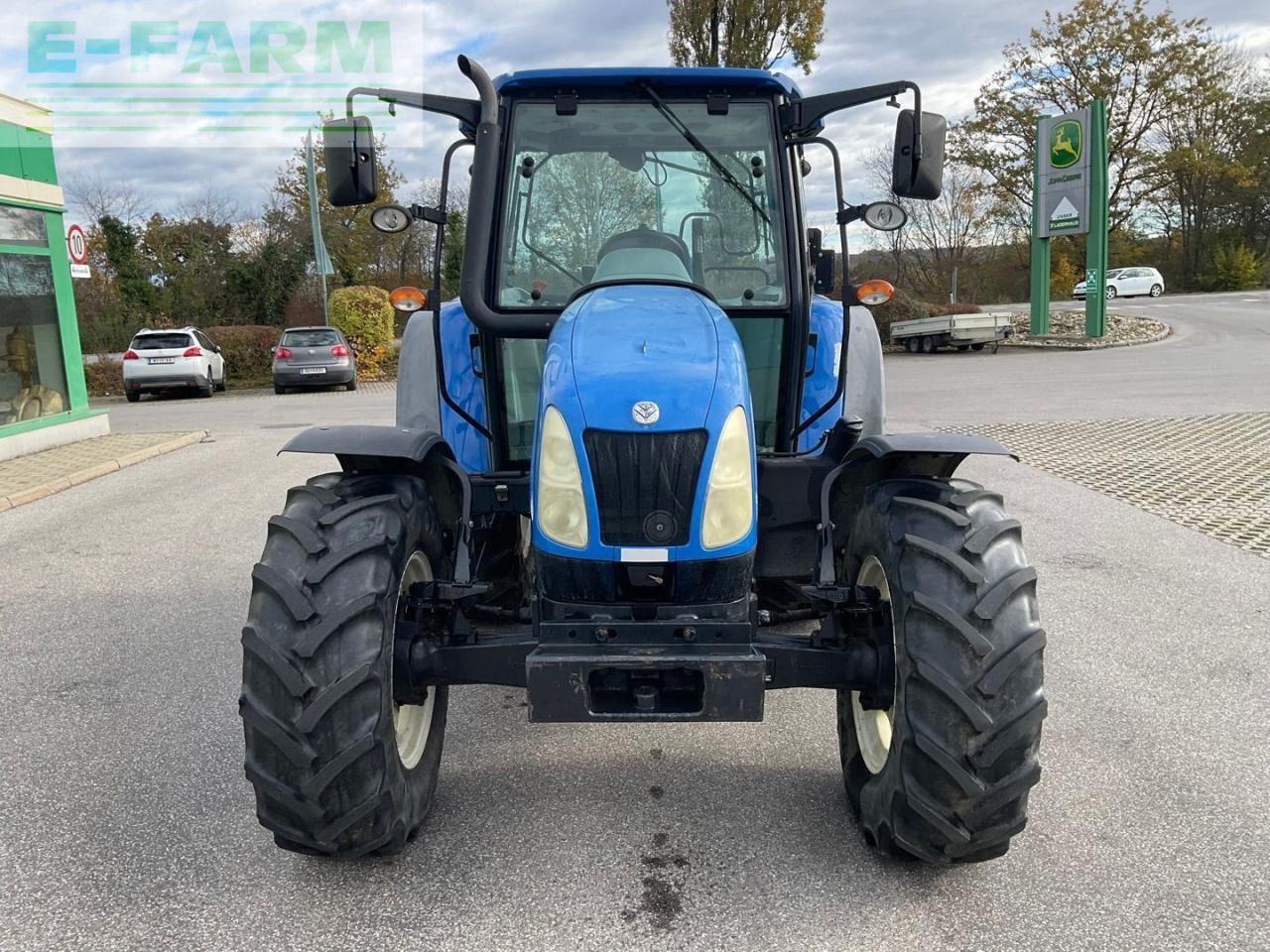 New Holland T 5030 - جرار: صورة 3 New Holland T 5030 - جرار: صورة 3