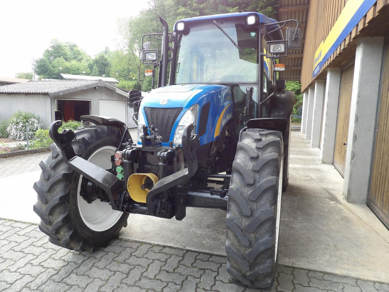 New Holland new holland tn 85 ss - جرار: صورة 2 New Holland new holland tn 85 ss - جرار: صورة 2