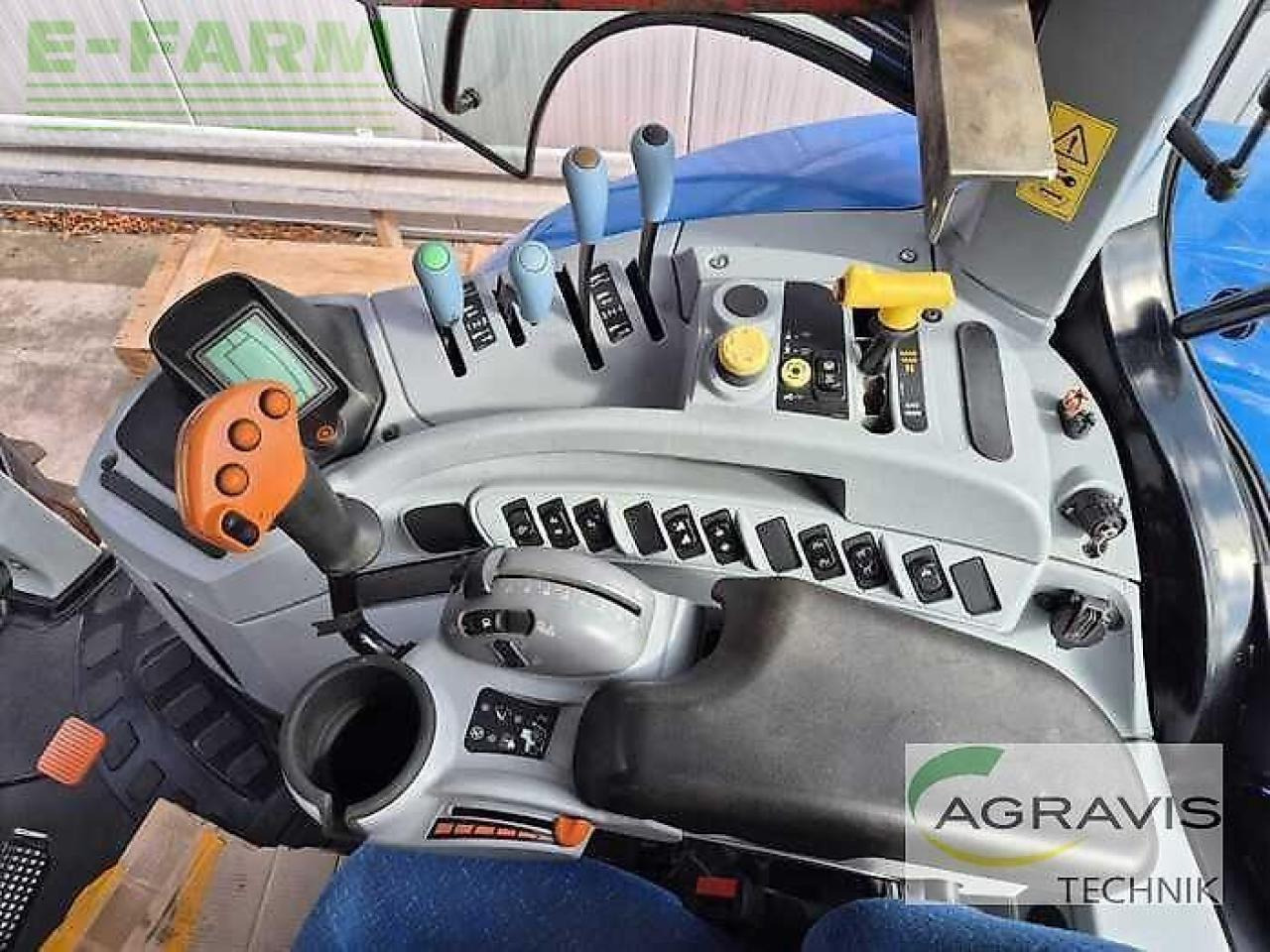 جرار New Holland t 6090 pc: صورة 12 جرار New Holland t 6090 pc: صورة 12