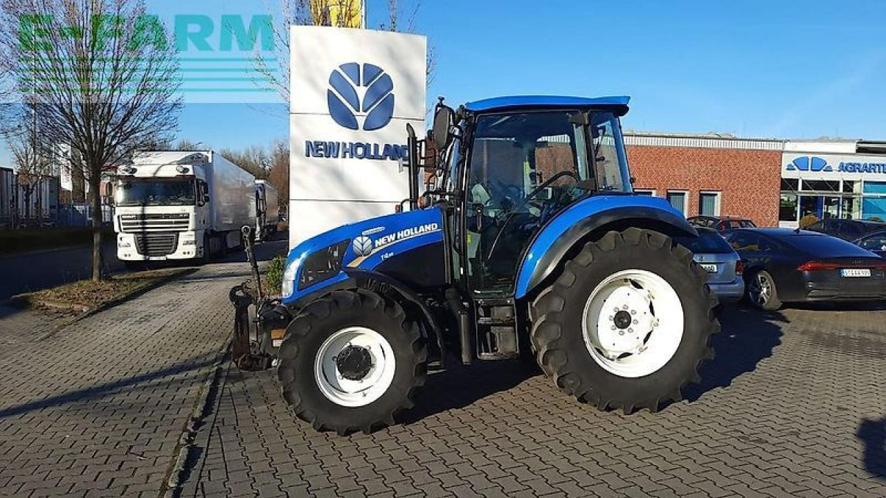 New Holland t4.55 powerstar Powerstar - جرار: صورة 1 New Holland t4.55 powerstar Powerstar - جرار: صورة 1