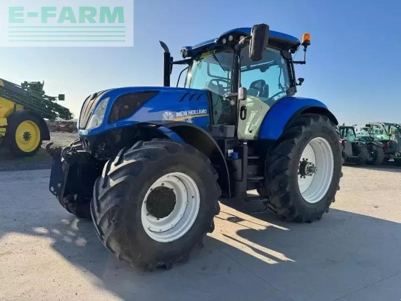 New Holland t7.260 pc - جرار: صورة 1 New Holland t7.260 pc - جرار: صورة 1