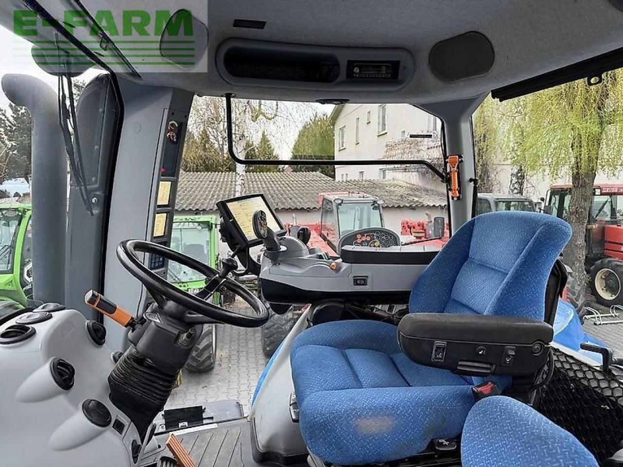 جرار New Holland t8.330 ultra command: صورة 10