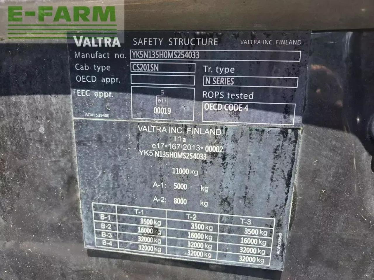Valtra n135 - جرار: صورة 2 Valtra n135 - جرار: صورة 2